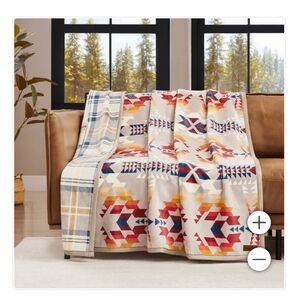 Pendleton Reversible Plush Throw